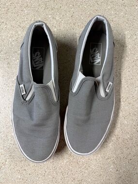 Vans Men's Women’s Slip-On Canvas Loafers in Gray